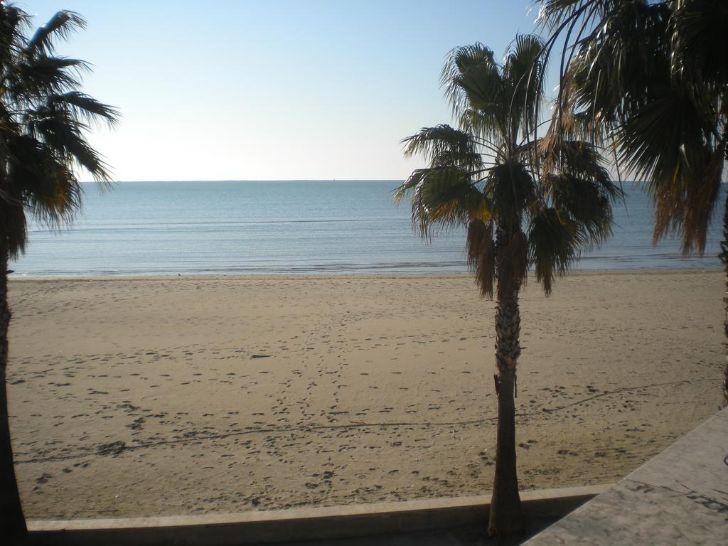 Piscina Mar 1 Villa Sant Carles De La Rapita Bagian luar foto